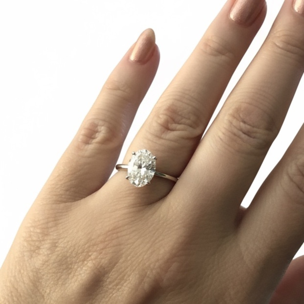 Oval Moissanite Ring 3ct with GRA size 8.